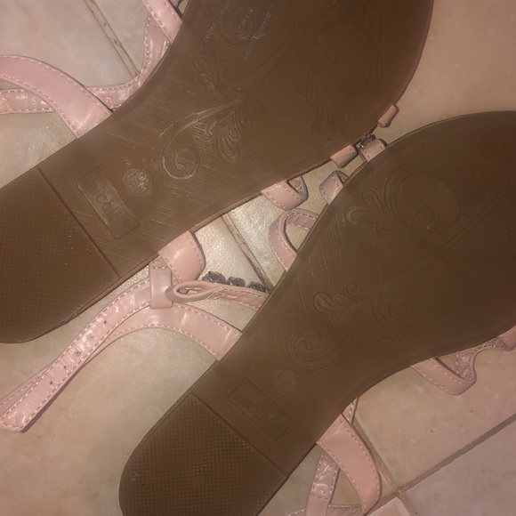 Light pink cute Sandles with pearls - Picture 5 of 5